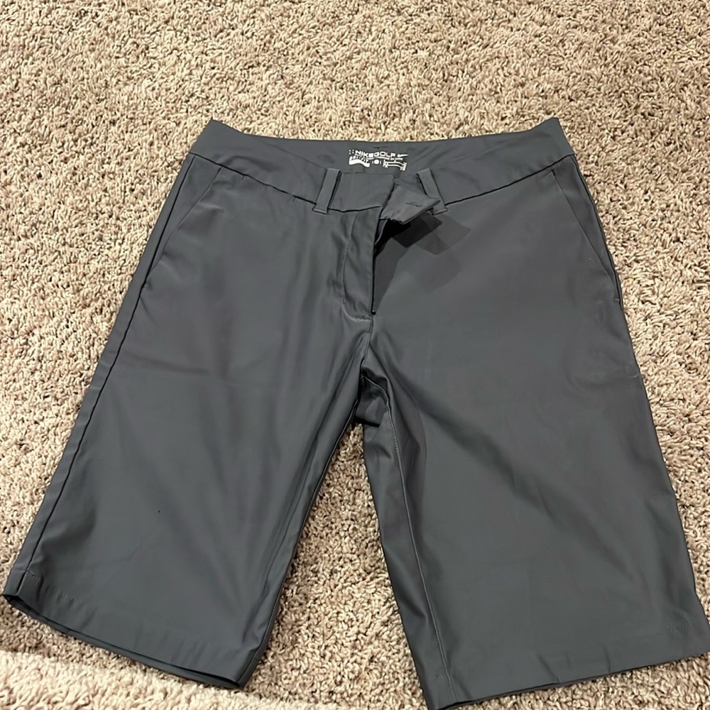 Women's Nike Dri-fit golf shorts-Size 4
